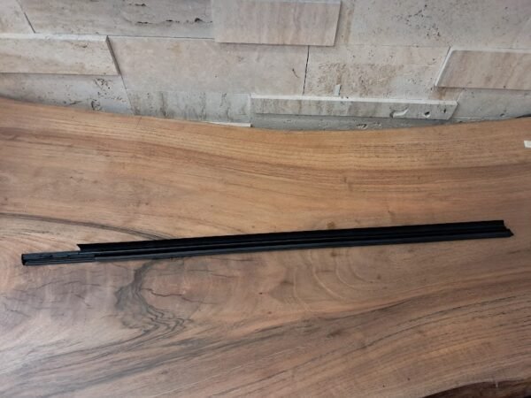 PEUGEOUT 301 ÖN SOL CAM DIŞ SIYIRICI FİTİLİ SİYAH ORJ 9675436680 - Görsel 4