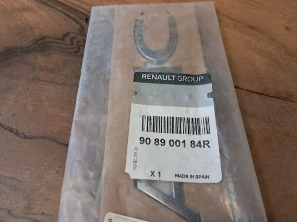 RENAULT TRAFİC 3 BAGAJ YAZISI ORİJİNAL 908900184R RENAULT MAİS - Görsel 2