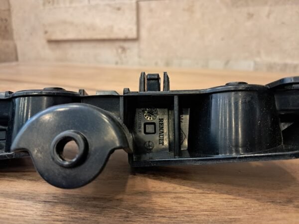 DACİA DUSTER 2 ÖN TAMPON BRAKETİ SAĞ ORİJİNAL 622221036R MAİS - Görsel 2