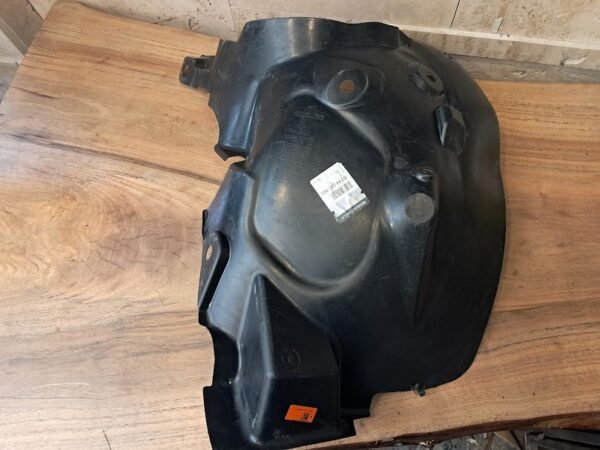 RENAULT CLİO 5 SAĞ ÖN ÇAMURLUK DAVLUMBAZ ORJ 638428084R MAİS