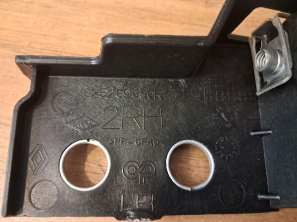 RENAULT MEGANE 4 ÖN TAMPON BAĞLANTI BRAKET ORJ 625263729R MAİS - Görsel 4