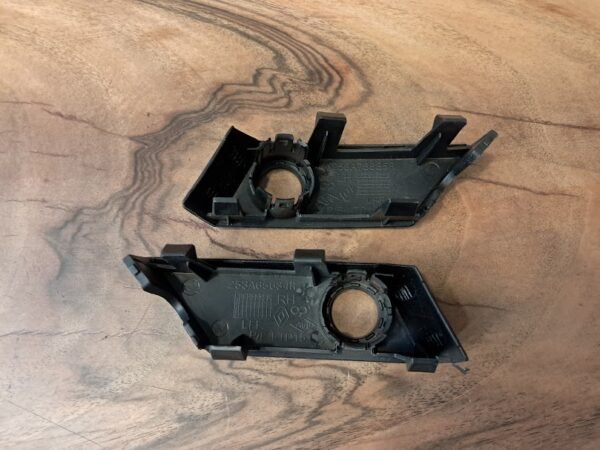 RENAULT MEGANE 4 ÖN TAMPON SENSÖR YUVASI ORJ 284521768R MAİS - Görsel 3
