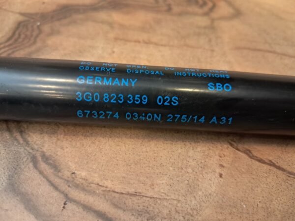 VOLKSWAGEN PASSAT MOTOR KAPUT AMORTİSÖRÜ ORİJİNAL 3G0823359B - Görsel 2