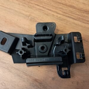 RENAULT MEGANE ÖN TAMPON SENSÖR BRAKETİ ORİJİNAL 285M89840R MAİS