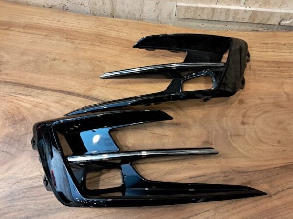 RENAULT MEGANE 4 SİS FARI ÇERÇEVESİ TAKIM ORJ 261524887R MAİS
