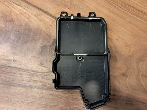 RENAULT MEGANE 4 DIŞ SİGORTA KUTUSU KAPAĞI ORJ 284B81525R MAİS - Görsel 2