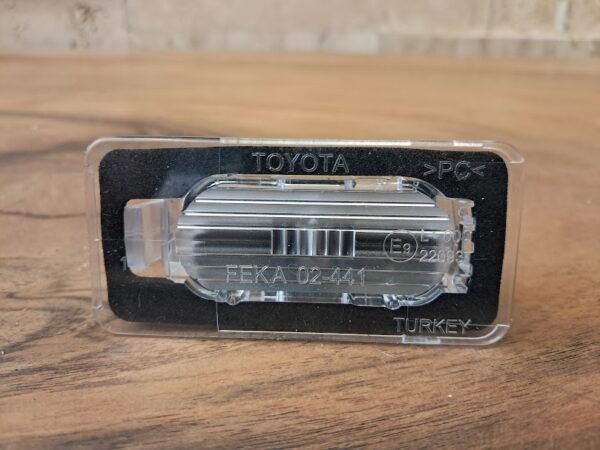 TOYOTA COROLLA 2009/2012 PLAKA LAMBASI ORİJİNAL FEKA 02-441