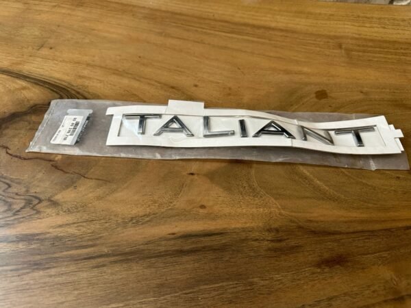 RENAULT TALİANT BAGAJ YAZISI ORİJİNAL 908924971R RENAULT MAİS - Görsel 2