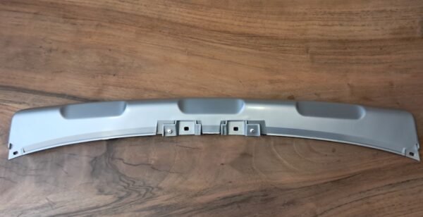 DACİA SANDERO ÖN TAMPON ORTA KAPAK ORJ 620729362R MAİS