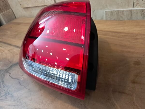 KİA SPORTAGE SOL ARKA STOP LAMBASI ORİJİNAL 924013W510 - Görsel 3