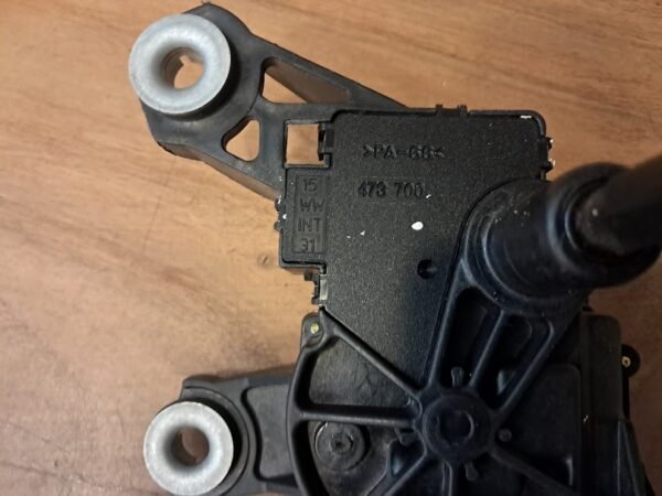 AUDİ A3 ARKA CAM SİLECEK MOTORU WİSCO 473700 - Görsel 3