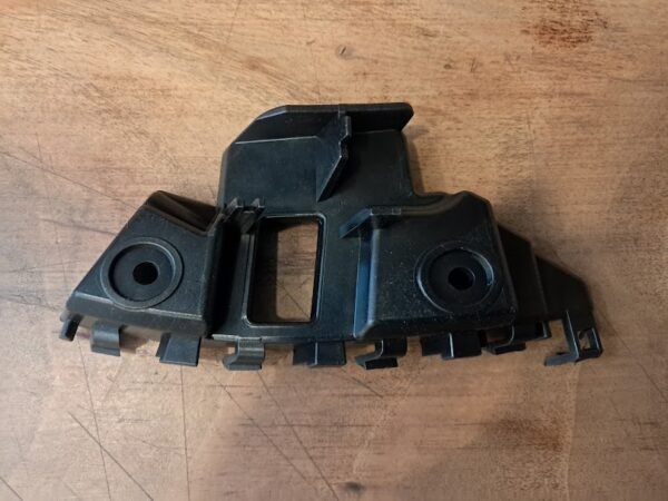 VOLKSWAGEN JETTA SAĞ ÖN TAMPON BRAKETİ ORİJİNAL 5C6807184