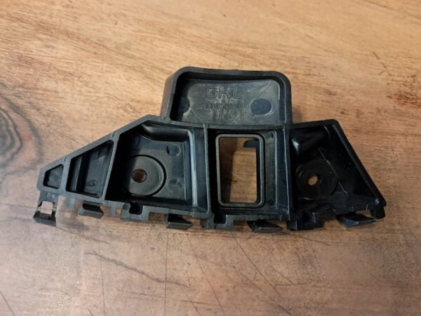 VOLKSWAGEN JETTA SAĞ ÖN TAMPON BRAKETİ ORİJİNAL 5C6807184 - Görsel 2