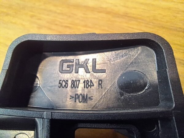 VOLKSWAGEN JETTA SAĞ ÖN TAMPON BRAKETİ ORİJİNAL 5C6807184 - Görsel 3