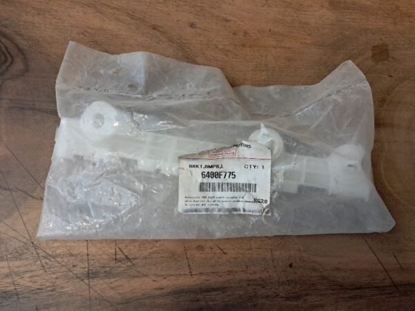 MİTSUBİSHİ L200 SOL ÖN TAMPON BRAKETİ ORİJİNAL 6400F775 - Görsel 4