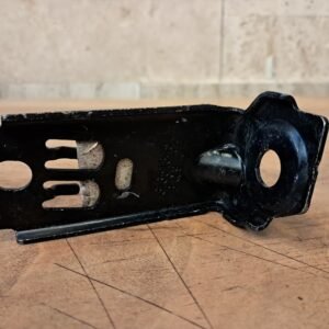 VOLVO V60 ÇAMURLUK MONTAJ BRAKETİ ORİJİNAL 31651845
