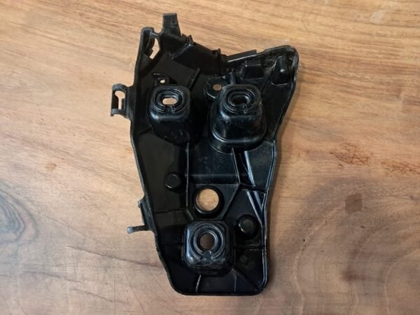 BMW X1 SAĞ ARKA TAMPON KÖŞE BRAKETİ ORİJİNAL 51129883542 - Görsel 3