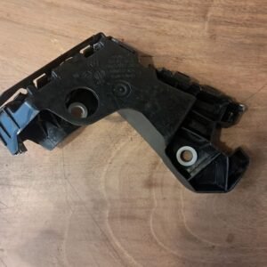 VOLKSWAGEN POLO SAĞ ÖN TAMPON BRAKETİ ORİJİNAL 2G0807184