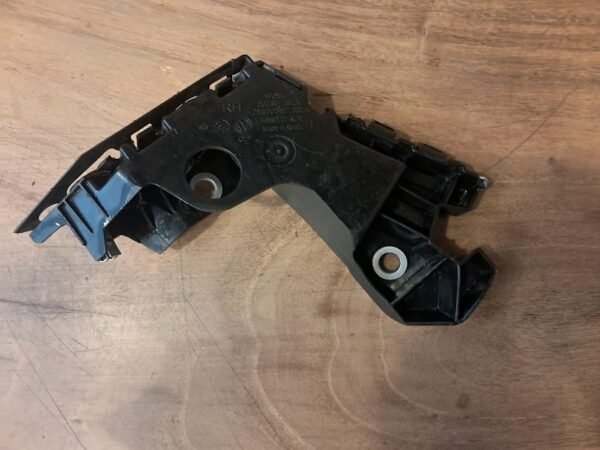VOLKSWAGEN POLO SAĞ ÖN TAMPON BRAKETİ ORİJİNAL 2G0807184