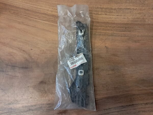 TOYOTA YARİS SOL ARKA TAMPON MONTAJ BRAKETİ ORİJİNAL 525760D262 - Görsel 6