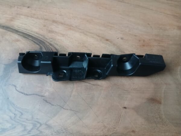 DACİA SANDERO SAĞ ARKA TAMPON BRAKETİ ORJ 850449219R MAİS