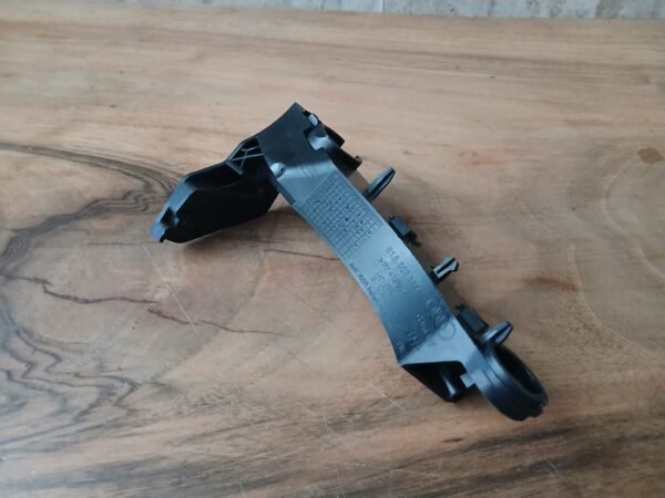 AUDİ Q2 SAĞ ÖN TAMPON BRAKETİ ORİJİNAL 81A807184 - Görsel 2
